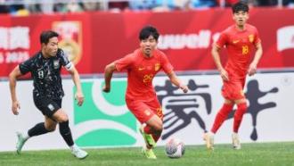 向于通过两